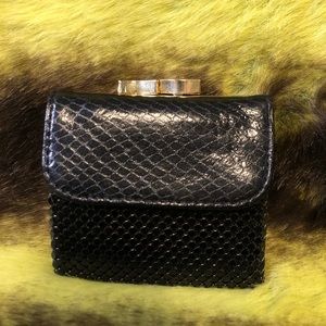Vintage whiting & Davis snake mesh black wallet